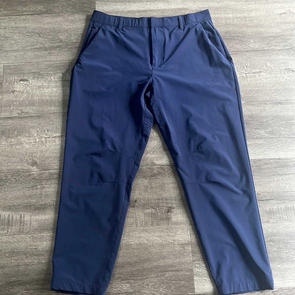 Fabletics Golf Pant Size Large (34x30)